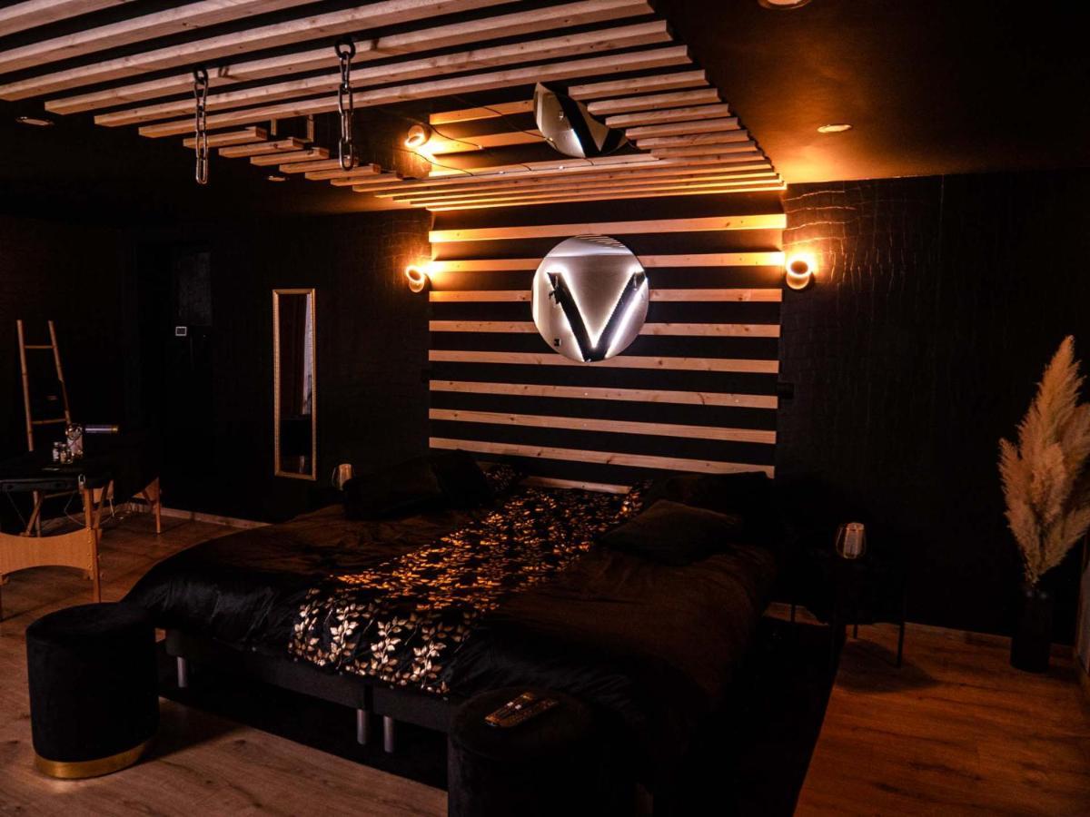 Douceur Du Charme - Love-Room A Charmes Entre Epinal Et Nancy Екстериор снимка