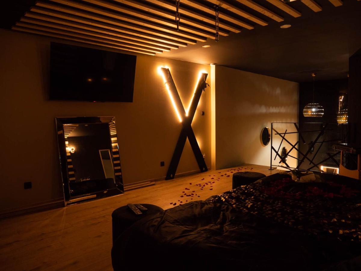 Douceur Du Charme - Love-Room A Charmes Entre Epinal Et Nancy Екстериор снимка